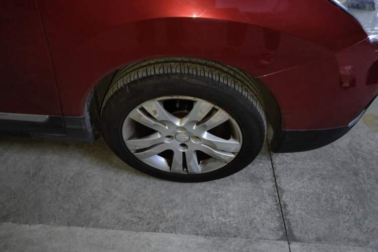 Used Peugeot 3008 2015 2.0L Automatic Trend Edition Right Front Wheel Hub
