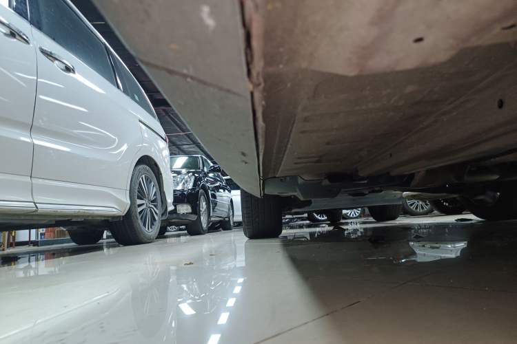 Used Peugeot 3008 2015 2.0L Automatic Trend Edition Right Side Sill