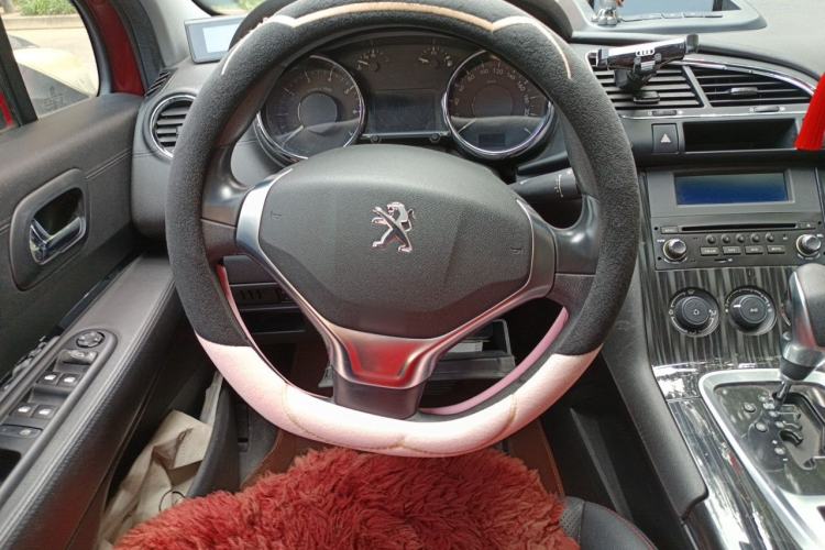 Used Peugeot 3008 2015 2.0L Automatic Classic Edition Steering Wheel