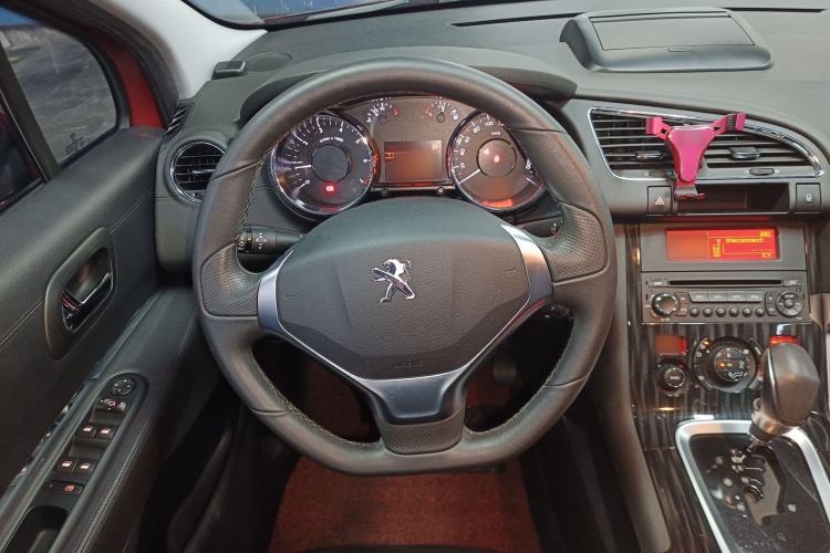 Used Peugeot 3008 2015 2.0L Automatic Trend Edition Steering Wheel