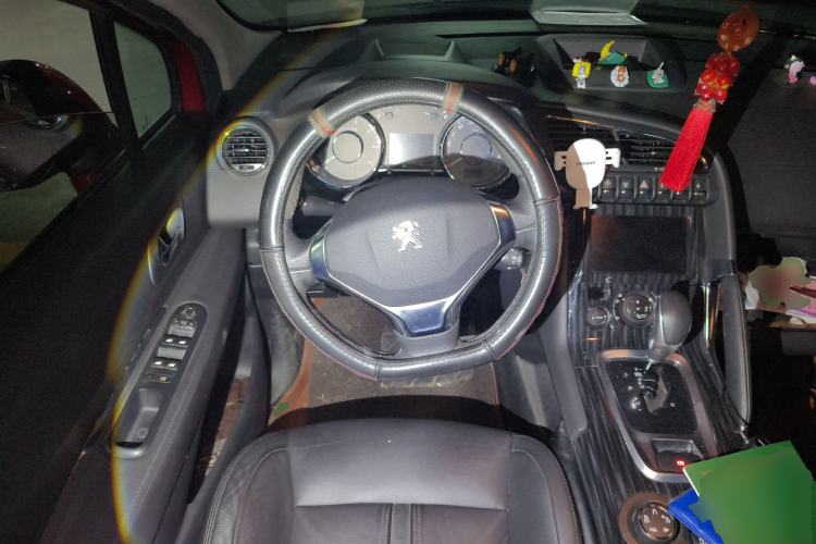 Used Peugeot 3008 2015 1.6THP Automatic Prestige Edition Steering Wheel