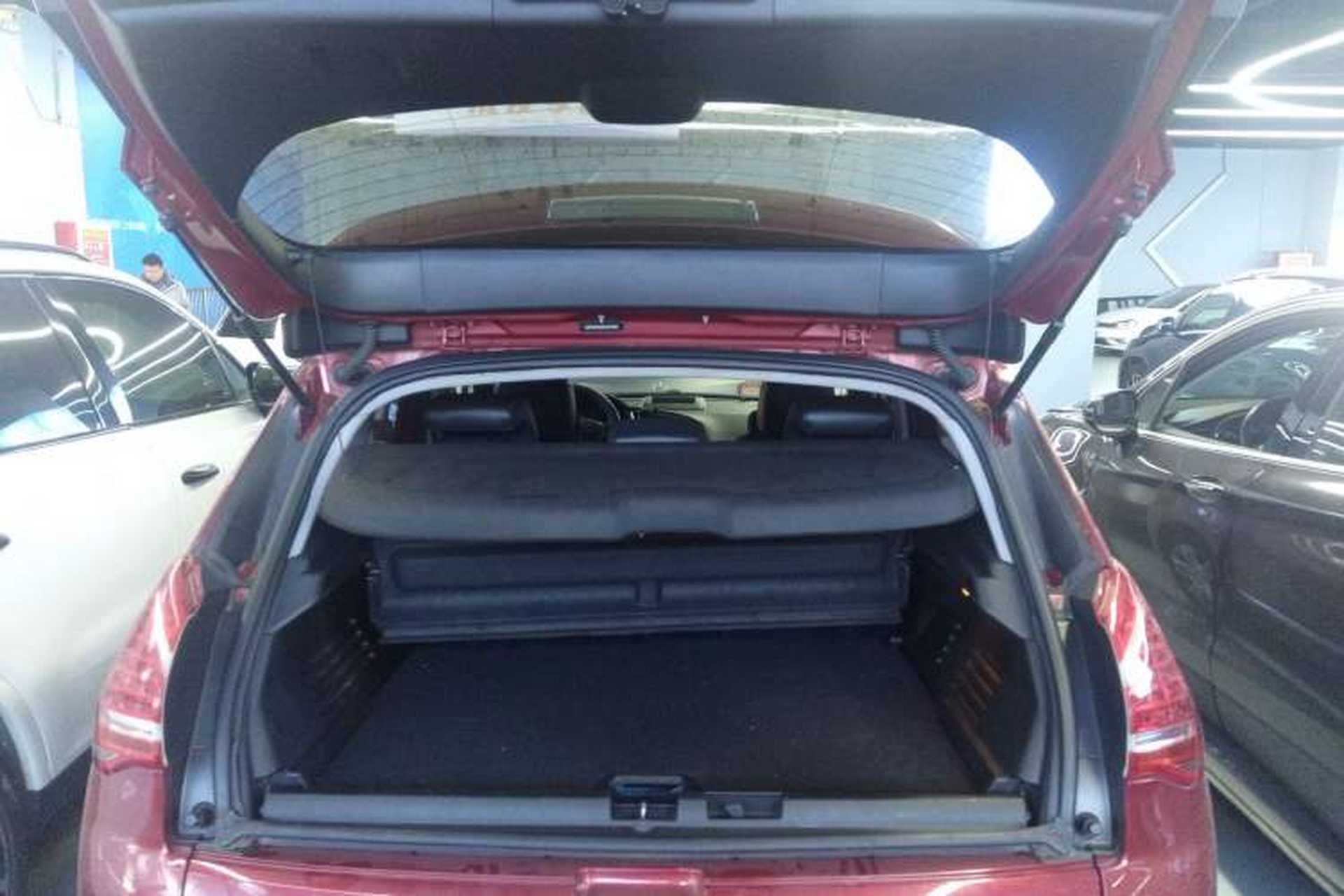 Used Peugeot 3008 2015 1.6THP Automatic Prestige Edition Trunk