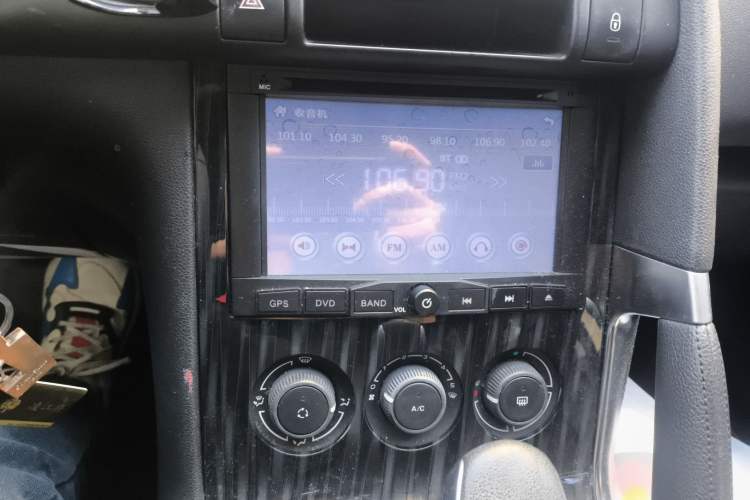 Used Peugeot 3008 2015 2.0L Automatic Classic Edition Audio And AC Panel