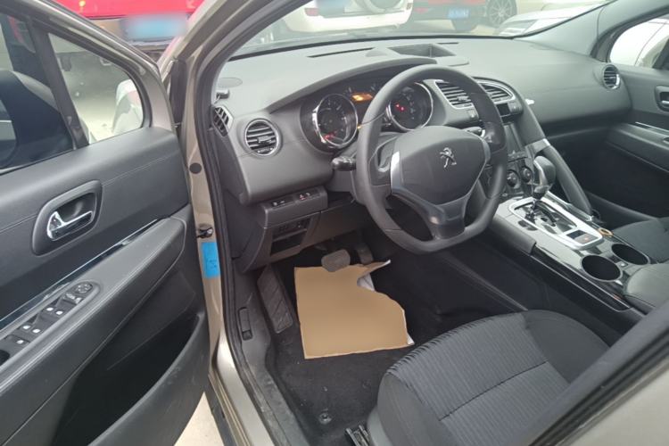 Used Peugeot 3008 2015 2.0L Automatic Classic Edition Driver Seat