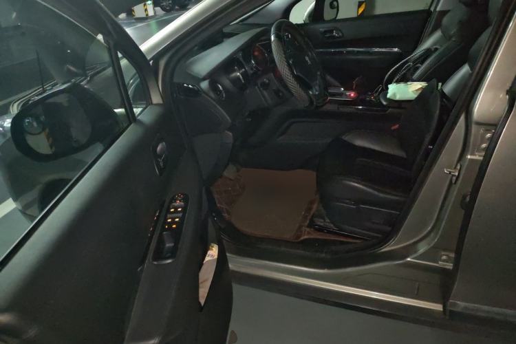 Used Peugeot 3008 2015 2.0L Automatic Trend Edition Driver Seat