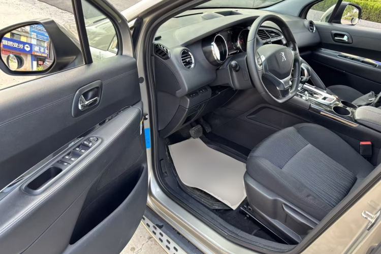 Used Peugeot 3008 2015 2.0L Automatic Classic Edition Driver Seat
