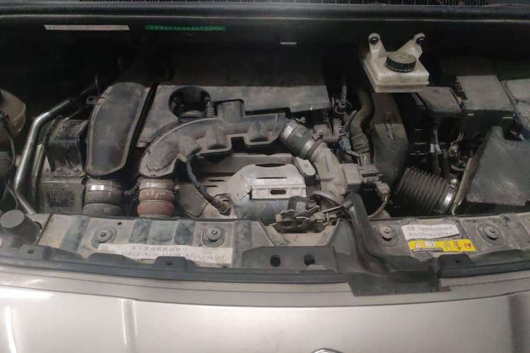 Used Peugeot 3008 2015 1.6THP Automatic Classic Edition Engine Bay