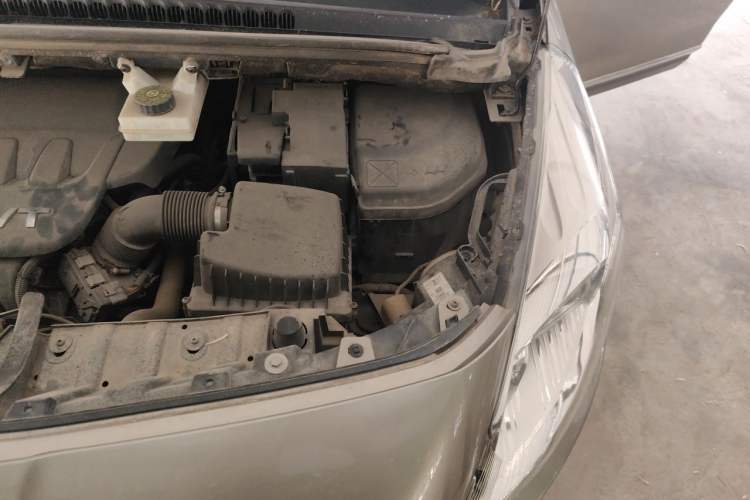 Used Peugeot 3008 2015 2.0L Automatic Trend Edition Engine Bay Left