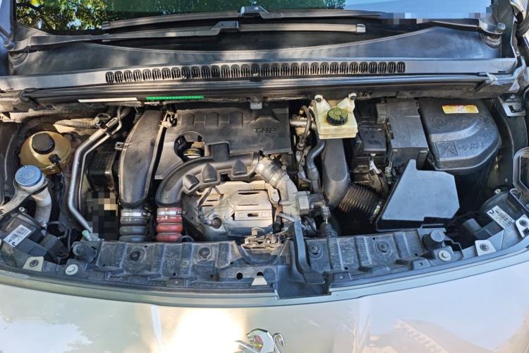 Used Peugeot 3008 2015 1.6THP Automatic Prestige Edition Engine Bay