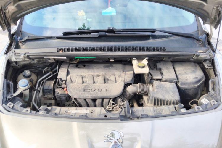 Used Peugeot 3008 2015 2.0L Automatic Classic Edition Engine Bay