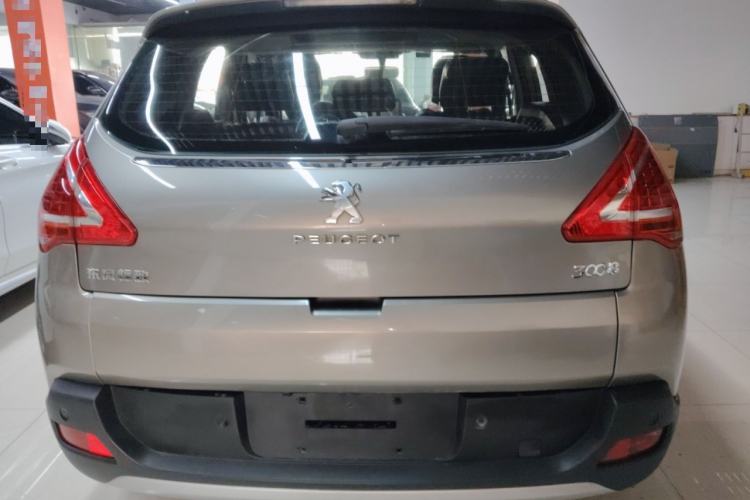 Used Peugeot 3008 2015 2.0L Automatic Classic Edition Exterior 4