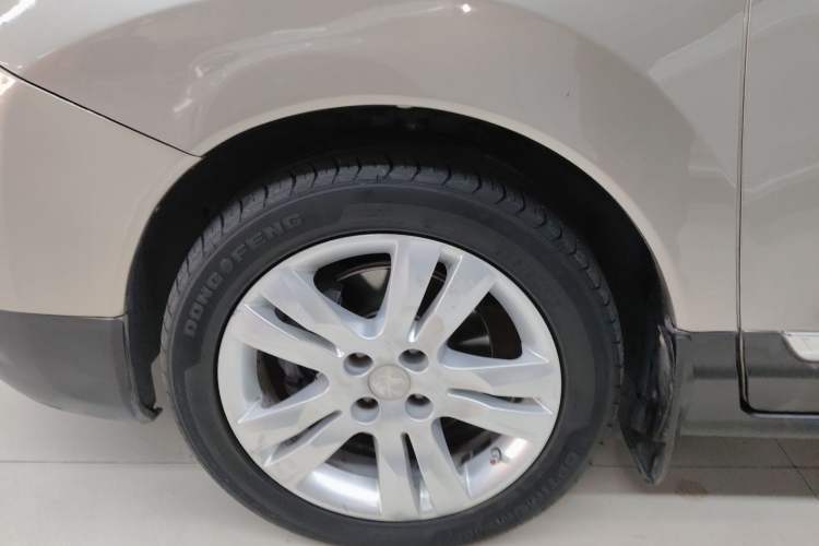 Used Peugeot 3008 2015 2.0L Automatic Classic Edition Exterior 7