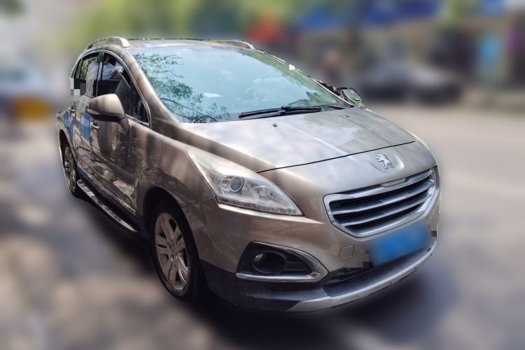 Used Peugeot 3008 2015 1.6THP Automatic Classic Edition Front Right 45 Deg