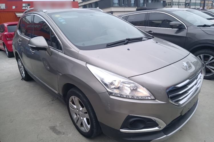 Used Peugeot 3008 2015 2.0L Automatic Classic Edition Front Right 45 Deg