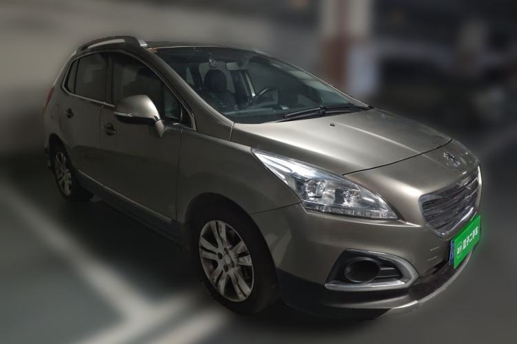Used Peugeot 3008 2015 2.0L Automatic Trend Edition Front Right 45 Deg