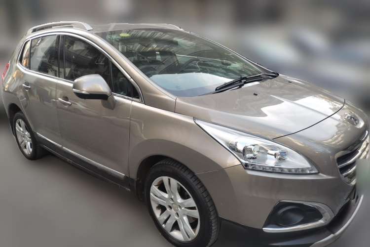 Used Peugeot 3008 2015 2.0L Automatic Classic Edition Front Right 45 Deg