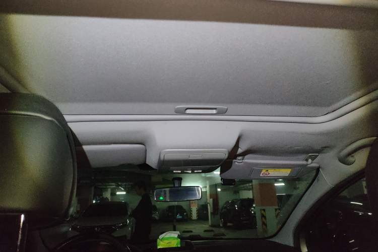 Used Peugeot 3008 2015 2.0L Automatic Trend Edition Headliner