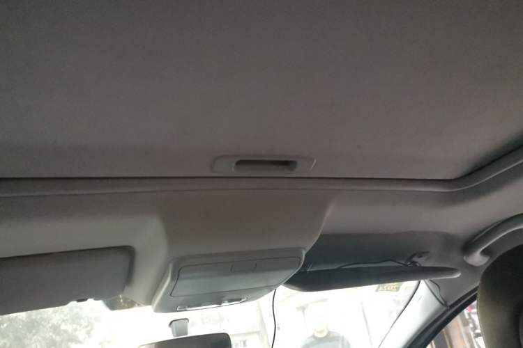 Used Peugeot 3008 2015 2.0L Automatic Classic Edition Headliner
