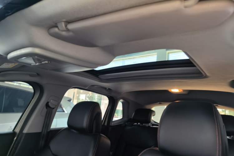 Used Peugeot 3008 2015 1.6THP Automatic Classic Edition Headliner