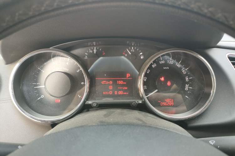 Used Peugeot 3008 2015 1.6THP Automatic Trend Edition Instrument Cluster