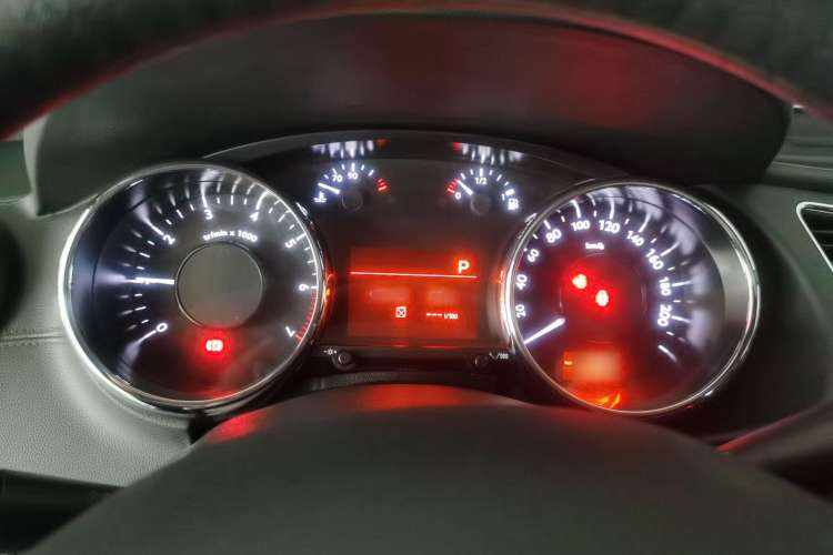 Used Peugeot 3008 2015 2.0L Automatic Classic Edition Instrument Cluster