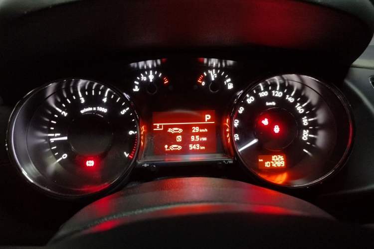 Used Peugeot 3008 2015 1.6THP Automatic Classic Edition Instrument Cluster