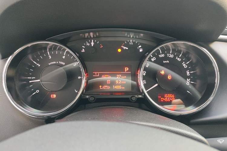 Used Peugeot 3008 2015 1.6THP Automatic Trend Edition Instrument Cluster