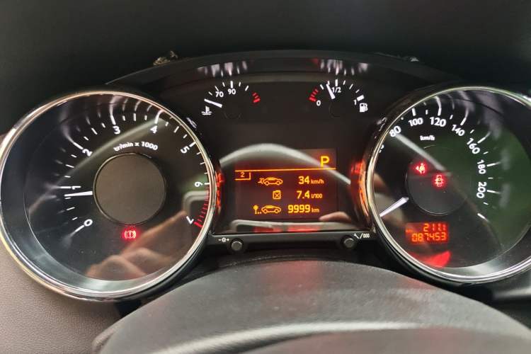 Used Peugeot 3008 2015 1.6THP Automatic Prestige Edition Instrument Cluster