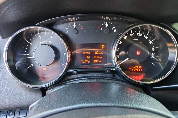 Used Peugeot 3008 2015 1.6THP Automatic Prestige Edition Instrument Cluster