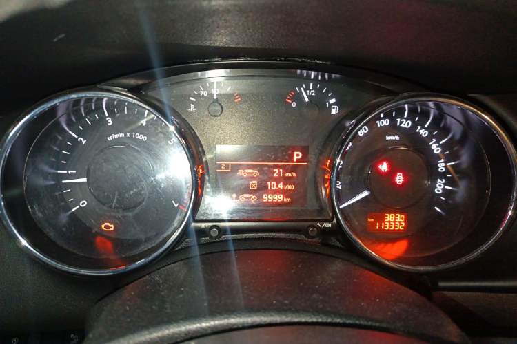 Used Peugeot 3008 2015 1.6THP Automatic Trend Edition Instrument Cluster