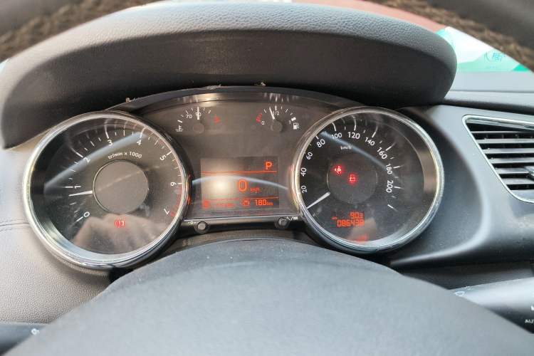 Used Peugeot 3008 2015 1.6THP Automatic Prestige Edition Instrument Cluster