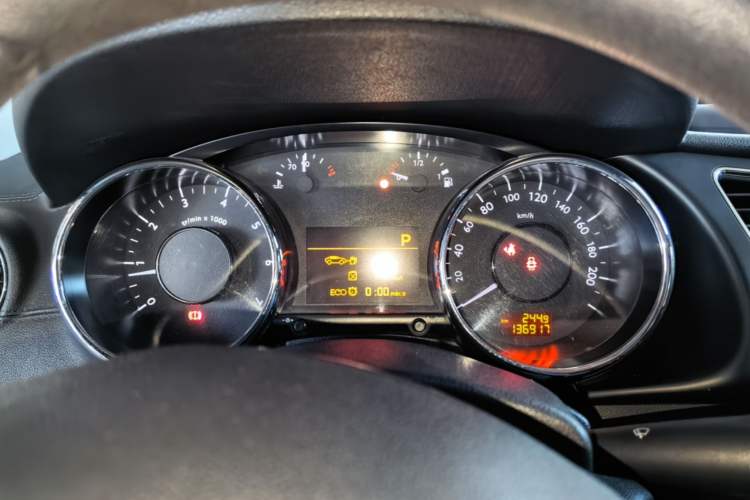 Used Peugeot 3008 2015 1.6THP Automatic Classic Edition Instrument Cluster