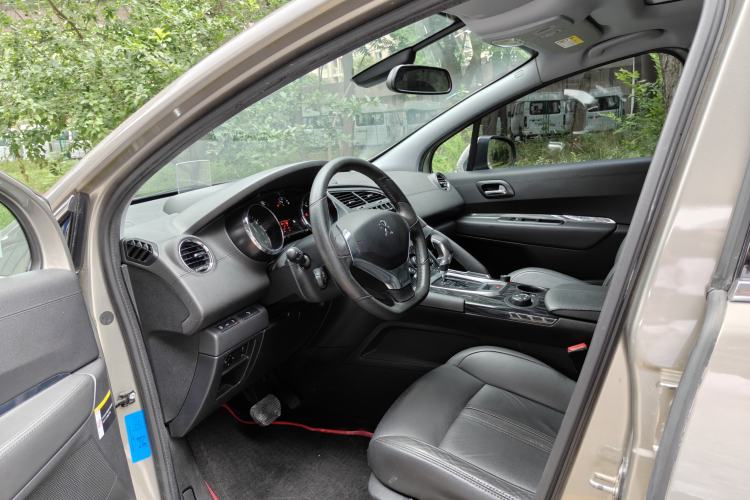 Used Peugeot 3008 2015 1.6THP Automatic Prestige Edition Interior 2