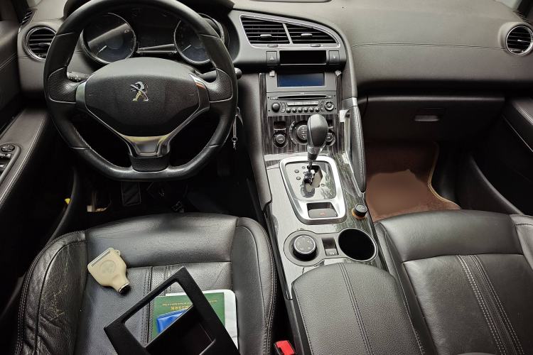 Used Peugeot 3008 2015 1.6THP Automatic Trend Edition Interior 2