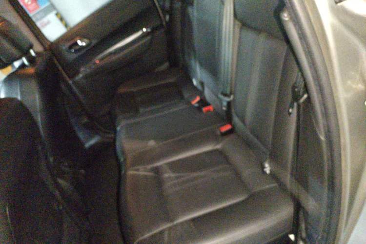 Used Peugeot 3008 2015 1.6THP Automatic Prestige Edition Interior 4