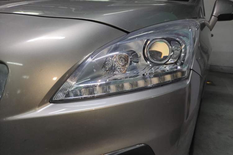 Used Peugeot 3008 2015 1.6THP Automatic Prestige Edition Left Front Headlight