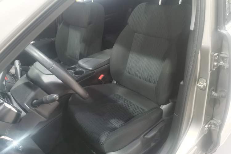 Used Peugeot 3008 2015 2.0L Automatic Classic Edition Left Front Seat