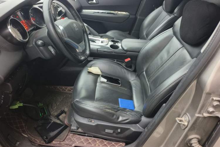 Used Peugeot 3008 2015 2.0L Automatic Trend Edition Left Front Seat