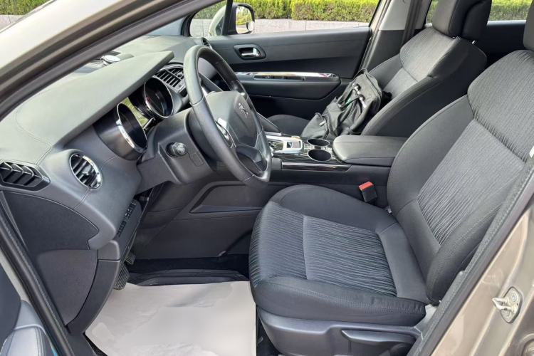 Used Peugeot 3008 2015 2.0L Automatic Classic Edition Left Front Seat