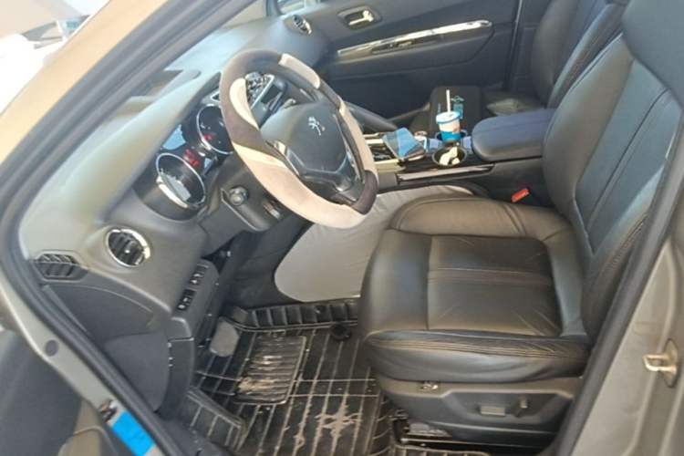 Used Peugeot 3008 2015 2.0L Automatic Trend Edition Left Front Seat