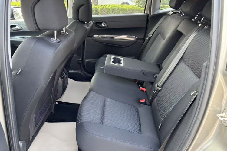 Used Peugeot 3008 2015 2.0L Automatic Classic Edition Left Rear Seat