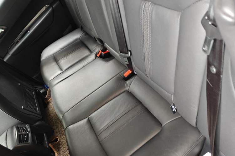 Used Peugeot 3008 2015 1.6THP Automatic Prestige Edition Left Rear Seat