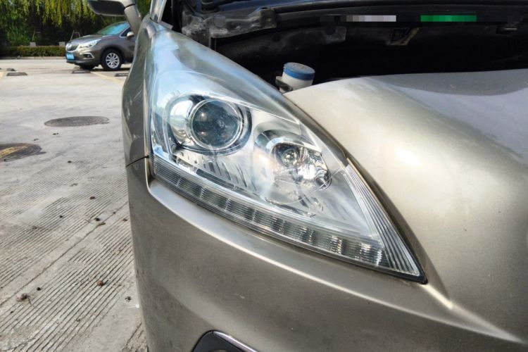 Used Peugeot 3008 2015 2.0L Automatic Classic Edition Right Front Headlight
