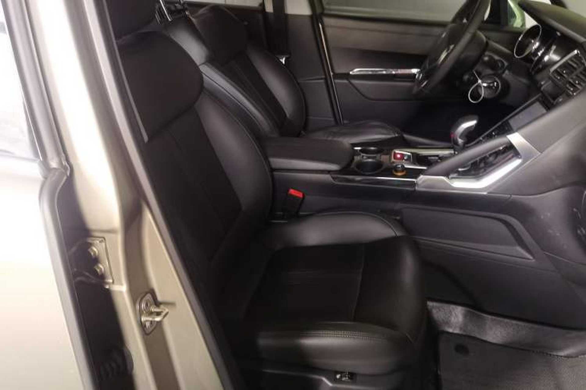 Used Peugeot 3008 2015 2.0L Automatic Trend Edition Right Front Seat