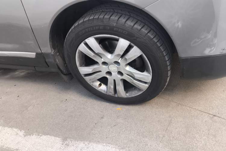 Used Peugeot 3008 2015 2.0L Automatic Classic Edition Right Front Wheel Hub