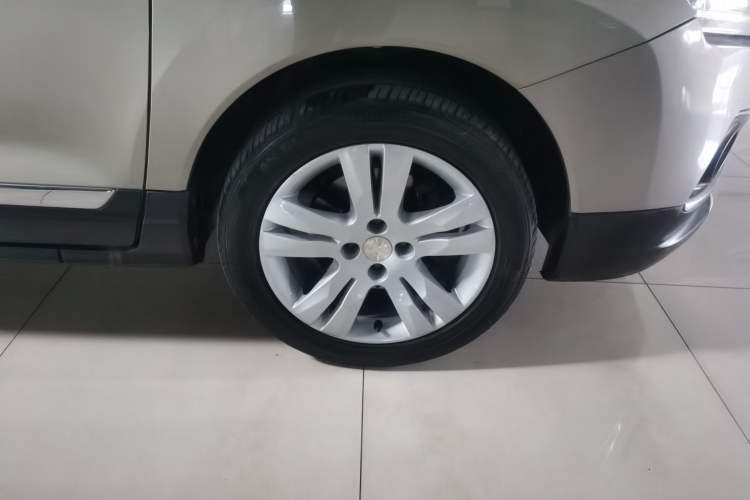 Used Peugeot 3008 2015 2.0L Automatic Classic Edition Right Front Wheel Hub