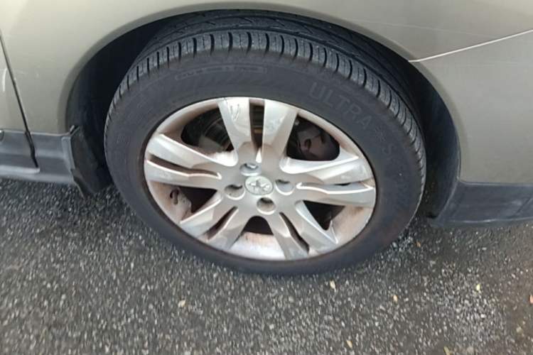 Used Peugeot 3008 2015 2.0L Automatic Trend Edition Right Front Wheel Hub
