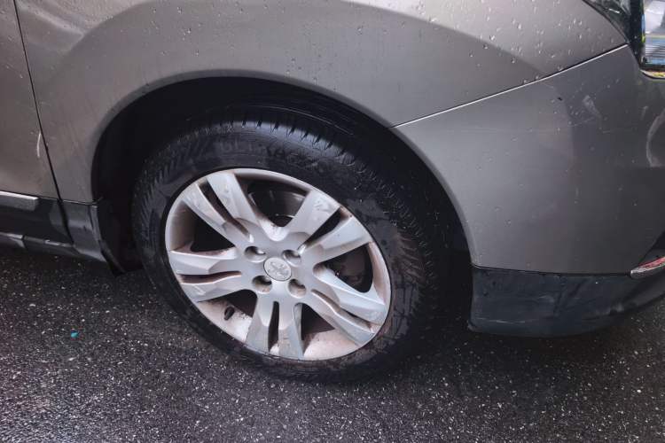 Used Peugeot 3008 2015 2.0L Automatic Trend Edition Right Front Wheel Hub