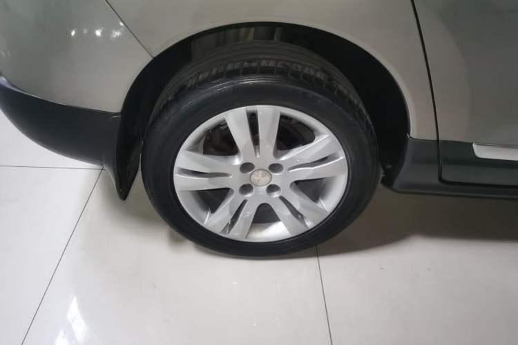 Used Peugeot 3008 2015 2.0L Automatic Classic Edition Right Rear Wheel Hub