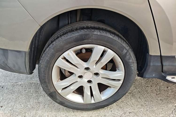 Used Peugeot 3008 2015 2.0L Automatic Classic Edition Right Rear Wheel Hub
